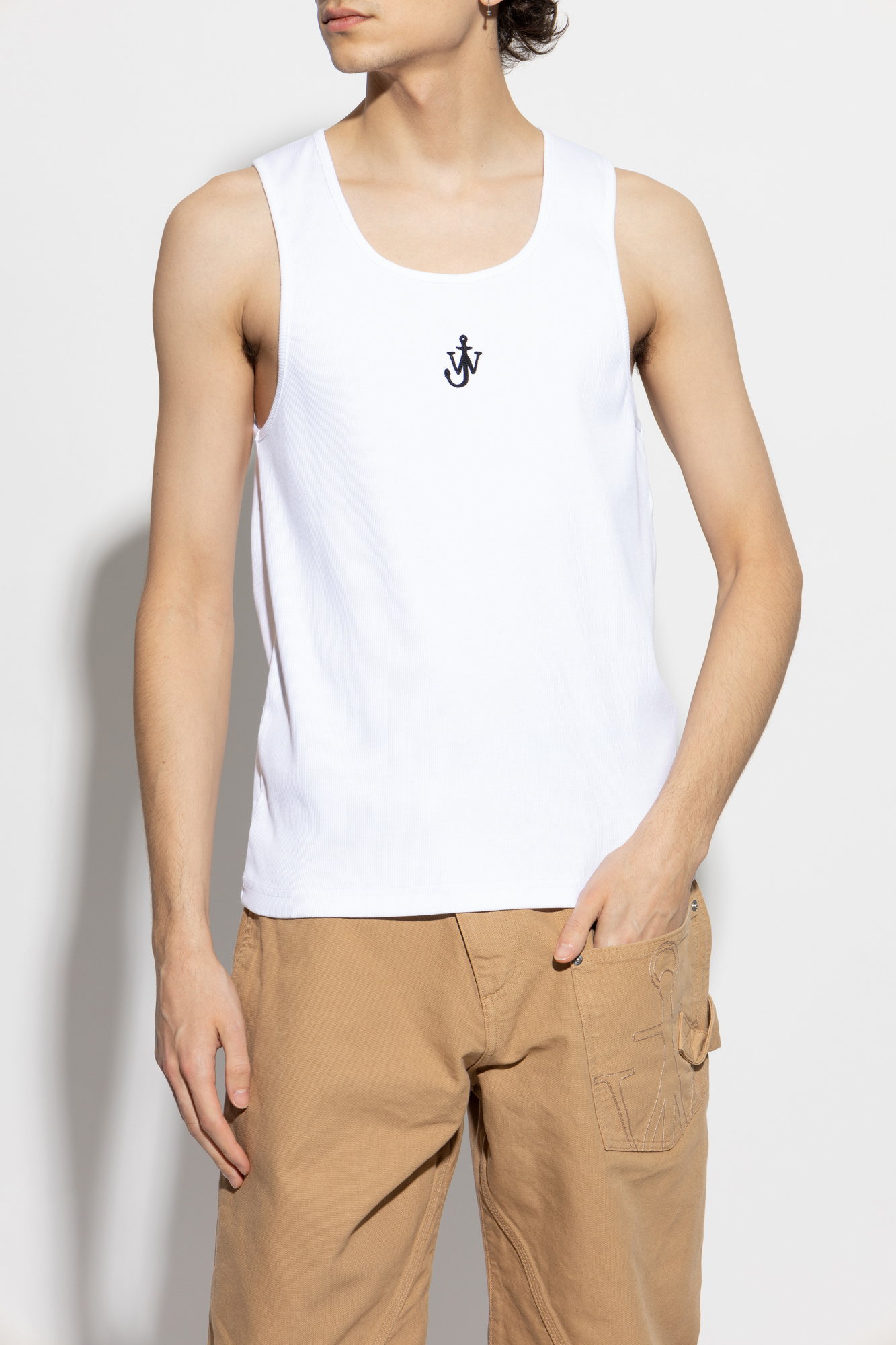 Tシャツ・カットソー JW ANDERSON Men T-shirt White JO0246PG1512 001 JW Anderson Ribbed Top | Men's Clothing | Vitkac